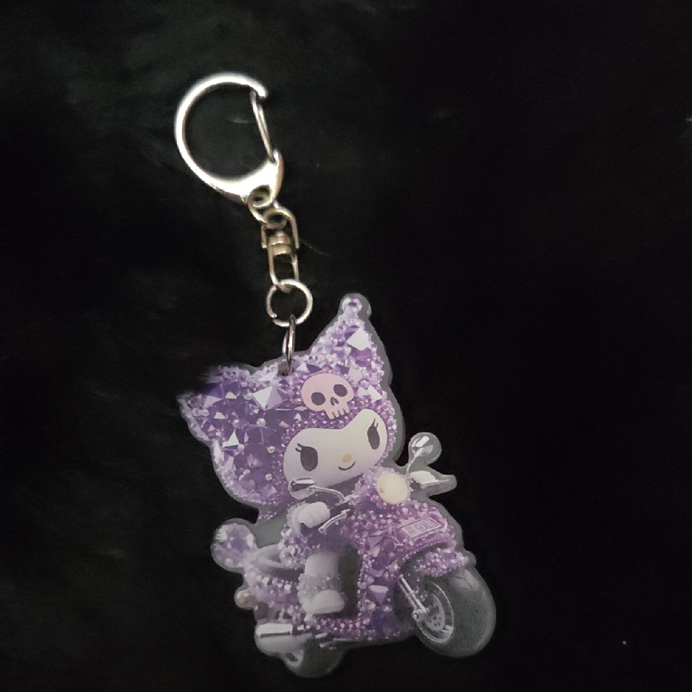 MISS KITTY Keychain Purple
